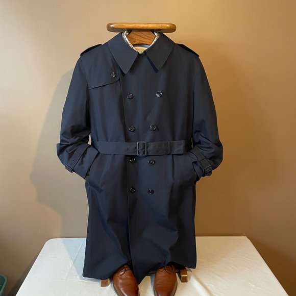 London Fog navy blue double breasted trench coat with with zip in liner